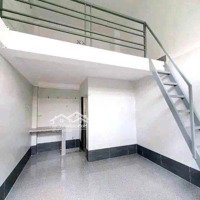 Phòng Mới 20 M2 Có Gác, Wc Riêng, Kệ Bếp, Máy Lạnh Đường Hữu Nghị