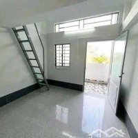 Phòng Mới 20 M2 Có Gác, Wc Riêng, Kệ Bếp, Máy Lạnh Đường Hữu Nghị