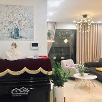 Căn Hộ 2 Phòng Ngủ 2 Vệ Sinhsổ Đỏ D''capitale Trần Duy Hưng Full Đồ, Vị Trí Đắc Địa, Cơ Hội Không Thể Bỏ Lỡ