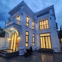 Cho Thuê Biệt Thự Villa Mới Xây Phong Cách Tân Cổ Điển, Tp. Thủ Đức