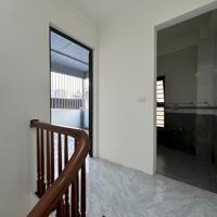 CC bán nhà tổ 15 Yên Nghĩa. 4 tầng (33m²), giá 3.3 tỷ. 50m ra đường ô tô tránh. Lh 0966929600