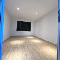 Căn Hộ Lô Góc Luxuryy 4 Tầng - Nguyễn Chí Thanh, Ba Đình - 180M2 - Tặng Full Nội Thất