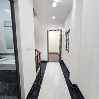 Chính Chủ Nhờ Bán. Nhà 40M2 5Tầng 4Ngủ. Mới King Koong. Tại Thọ Am Lien Ninh Thanh Trì Hn.