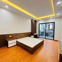 Nhà Đẹp Ô Tô Trong Nhà Kim Đồng, Hoàng Mai 40m, 6 tầng, mt 3,7m, giá 13,6 tỷ.