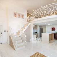 Cho Thuê Căn Hộ 6 Phòng Ngủ - 4 Vệ Sinh Diện Tích: 250M2.Sát Q7, Giá Bán 30 Triệu/Tháng !