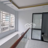 Nhà Gấp Bán- Lạc Long Quân-Tân Bình, 4 Tầng Mới , Hoàn Công Đủ , Nhỉnh Hơn 4 Tỷ