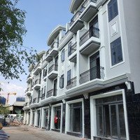 Cần Bán Nhà Phố Bcons City, Bán Gấp Ngộp Bank, Giá Bán 7Tỷ5 Bank Hỗ Trợ 80% Mặt Tiền Thống Nhất Dĩ An