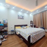 Bán Nhà Bát Khối 70.5M2, 4 Tầng Dân Xây, Ngõ Nông, Gần Cầu Chương Dương, 7 Tỷ