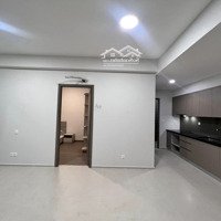 Bán Căn 70M2, Có Ban Công View Hồ Bơi, Có Giường Tủ, Cc Westgate