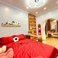 Nhà Đẹp 7 Tỷ Phố Đội Cấn : 40M2 5 Tầng - Chất Lượng Đáng Đồng Tiền - Full Nội Thất - Ở Luôn.