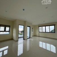 Cho Thuê Mặt Bằng Kinh Doanh Rộng 90M2 Ngay Trung Tâm Quận 10