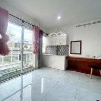 Studio Trung Tâm Quận 1 , Ban Công , Full Nội Thất