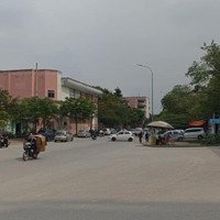 Lê Văn Hiến - Cổng Đại Học Mỏ - Thông Học Viện Tài Chính - Kinh Doanh.
*Diện Tích40 M2 -5M Mt- 10,8 Tỷ.