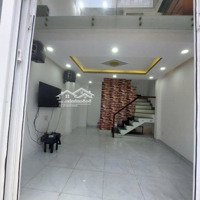 Nhà Đẹp Q4 - Hẻm 3M- 3 Lầu Đúc- 39M2 - 4Pn- Ko Qh-Chỉ 4 Tỷ Nhỉnh