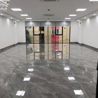 Tôi Cho Thuê Nhà Trung Hòa - Cầu Giấy. 100M2 X 5 Tầng,Mặt Tiền5M Thông Sàn, Thang Máy, Điều Hòa 40 Triệu