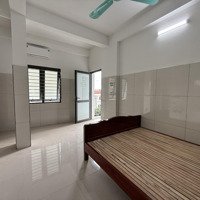 Ccmn Mới Tinh - Full Nội Thất Đầy Đủ - Vào Ở Luôn - Cửa Sổ Ban Công Chung Thoàng - Khí Tươi