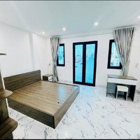 Cầu Giấy, Nguyễn Ngọc Vũ 57M2, 8 Tầng, Ô Tô Tránh Cửa, Thang Máy Xịn. Lh Giang 0979388189