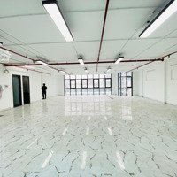 Hot! Mặt Phố Nguyên Hồng, Sàn Vp 100M2 - 17 Triệu Và 120M2 - 20 Triệu/Th Vị Trí Lô Góc 2 Mặt Kính Thoáng