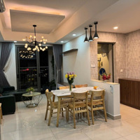 Căn Góc 2 Phòng Ngủ+ 2Wcdiện Tích74M2, Full Nội Thất Mới Đẹp, Tầng Cao, View Sân Bay Botanica Premier