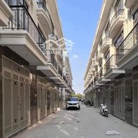 Cực Đẹp. Rẻ. Nhà Ngay Trục Kinh Doanh Phụng Châu,Diện Tích36M2, 3 Tầng, Đường Ô Tô Tránh. Giá Bán 2.3 Tỷ