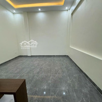 Hiếm..! Nhà 3Tầngdiện Tích50M2, Ô Tô Ngủ Trong Nhà, Đường Ô Tô Tránh Nhau. Kinh Doanh Lẻ. Tại Đại Thành