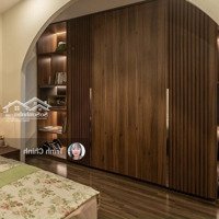 Cho Thuê Căn Hộ Chung Cư Tại D2 Giảng Võ, 130M2, 3 Phòng Ng