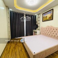 Nhà Đẹp Ở Ngay Phố Dịch Vọng,Ô Tô Đỗ Cửa,Cách Ô Tránh 10M,Diện Tích38M2, Xây 5 Tầng, Mặt Tiền 3,4M Vuông