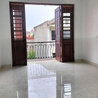 Cần Bán 2 Nhà Riêng 4,5 Tầng, Nhà Rất Đẹp, Oto Đỗ Cửa, Tổ 5 Giang Biên, Long Biên, Hà Nội