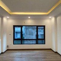 Bán Nhà Ngõ 24Ngọc Lâm, Long Biên, 36/ 40M2, 6Tầng, Thang Máy, Gara Ô Tô, Full Nội Thất, Nhỉnh 8 Tỷ