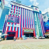 Cho Thuê Nguyên Toà Nhà Lớn Quận 10 ,Diện Tích20X36M ( 900M2 ) Kinh Doanh Tự Do