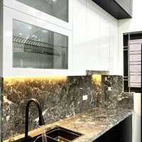 Nhà Xuân Thủy Vip-Hiếm - Vài Bước Ra Ô Tô 45M2-5T- Ngõ Thông Tứ Tung Chỉ 8,5 Tỷ