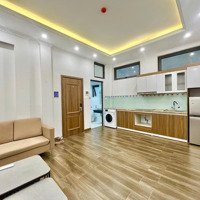 Cho Thuê Căn Hộ 2 Ngủ Full Tiện Ích Phố Lạc Long Quân, Cầu Giấy.diện Tích60M2, 2N1K, Ô Tô Đỗ Cửa, Pccc.