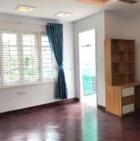 Bán Nhà Phân Lô Quân Đội Hoàng Quốc Việt, View Học Viện, Lô Góc, Ô Tô, 13.6 Tỷ - 0868309898