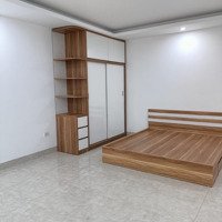 Cần Bán Nhà Riêng Phố Nguyễn Lương Bằng 40M 4Tầngmặt Tiền5M Giá Chỉ 5,6 Tỷ Full Nội Thất .