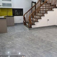 Bán Nhà Riêng Phúc Lợi Hơn 3 Tỷ 31M2 X 5 Tầng Ngõ Hơn 2M Cách 1 Nhà Ra Ngõ Ô Tô Thông (Bán Gấp)