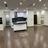 Cần Bán Căn Hộ Penthouse 5 Phòng Ngủ Diện Tích: 246M2 Giá Chỉ 65 Triệu/M2 Tại Kđt Nghĩa Đô. Liên Hệ: 0869.555.685