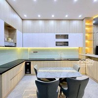 Cần Bán Nhà Mặt Phố Giá Bán 2,35Tỷ Tại P.3, Quận 11,Diện Tích40M2, Gần Đầm Sen. Shr