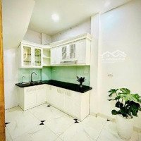 Bán Nhà Đông Thiên, Hoàng Mai 30M2,5T 5,9Tỷ.oto Đỗ Trước Cửa Nhà, Ngõ Nông Gần Phố