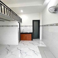 Duplex Ban Công Rộng Ngay Ngã 4 Thủ Đức Kế Bên Sư Phạm Kỹ Thuật