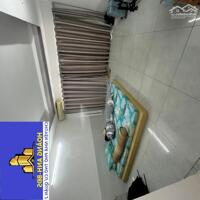 Bán gấp nhà riêng trên đường Nguyễn Duy Trinh, Quận 2 _ 4 tầng 5 pn 5 wc _ 85 m2 đất _ Sổ hồng riêng.