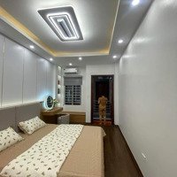 Bán Nhà Vị Trí Đẹp Mới Coang Trương Định -Hbt 40M, 5 Tầng Giá Bán 7.2 Tỷ