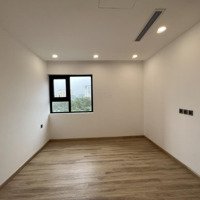 Chính Chủ Bán Căn Góc 140M2, 3Pn 2 Vệ Sinhtầng Trung, Ban Công Nam Tòa Paragon Cầu Giấy