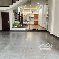 Hồ Tùng Mậu, Dân Xây,Diện Tích61.5M2, 5T, Phân Lô, Ô Tô Vào Nhà, Vỉa Hè, Kd Đỉnh.