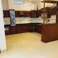 Bán Nhà Rất Hiếm, 3 Tầng, Trung Tâm Phố Biển, Đất 95M2, 25 Triệu/ Tháng, Giá Rất Đầu Tư