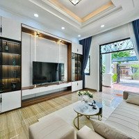 Siêu Vip ! Bán Gấp Nhà Đẹp Tô Hiến Thành,Phường 14,Quận 10.87M2. Giá Bán 2 Tỷ 680 Triệu .Sổ Sẵn