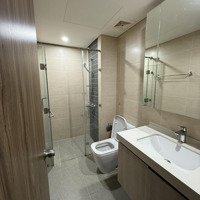 Cho Thuê Căn Hộ Cao Cấp Hà Đô Centrosa, Quận 10 - 86M2 2 Phòng Ngủ Full Nt