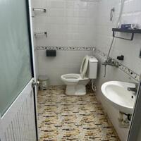 Cho thuê nhà khu phân lô Văn Cao, DT: 90m2, 4 ngủ khép kín.