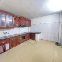 Kim Giang Hoàng Mai 35M 5 T Mặt Tiền 9.55M 2 Thoáng, Ô Tô Đỗ Cổng,Sát Bãi Gửi Xe Chỉ 5.7Tỷ