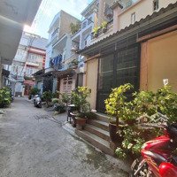 Quận 7 - Nhà Phố 4 Tầng - Ô Tô Đỗ Cửa - Gần 50M2 - Giá Bán 7,95 Tỷ