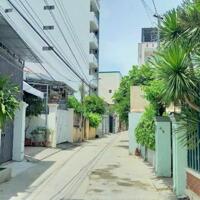 Bán nhà phố Nha Trang, gần biển, trường, chợ... 156m2 ngang 8m. đường rộng